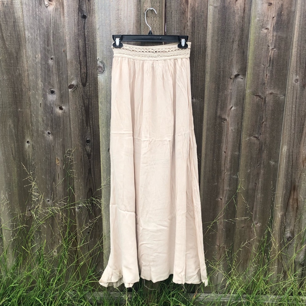 High waisted maxi skirt